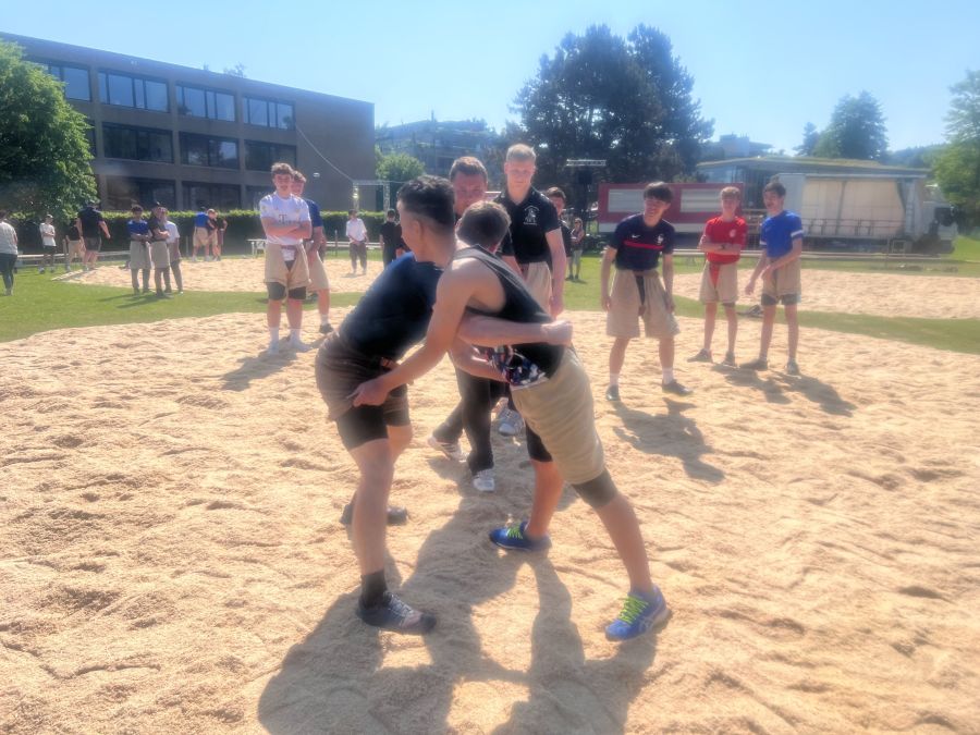 Schnupperschwingen und Sporttag