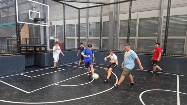 Schulreisen der 1. und 2. Oberstufenklassen