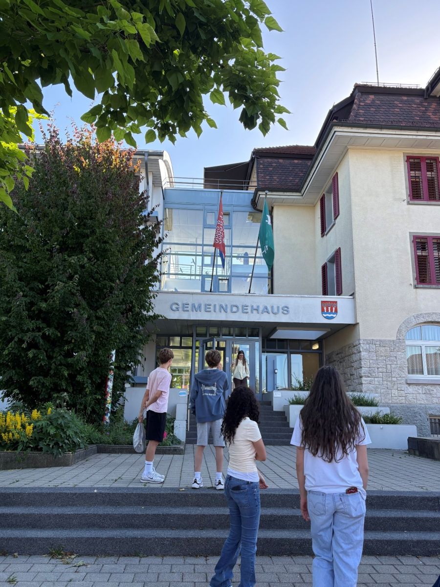 Jugendparlament zu Gast im Gemeindehaus